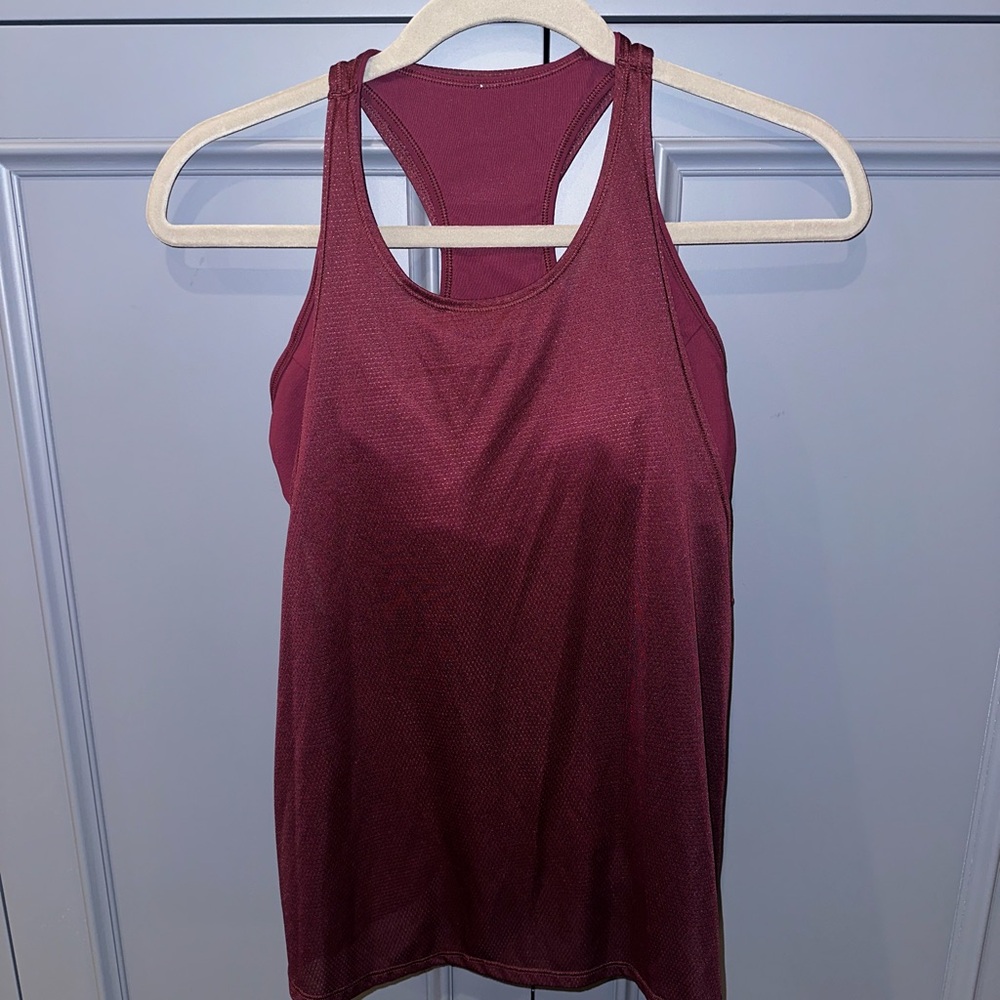 Lululemon one piece Burgandy tank top, bra top connected ￼Size 6